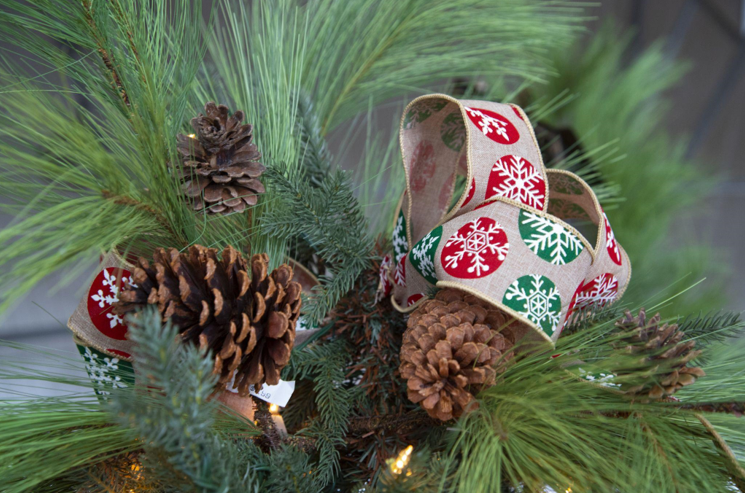 The Perfect Holiday Atmosphere: Artificial Christmas Trees with Lights and Faux Fur Tree Skirts